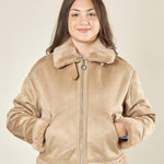Ecomontone donna con dettagli in ecopelliccia. Zip frontale e tasche con zip. NDR/P78/1 BEIGE LARA PRINCE 