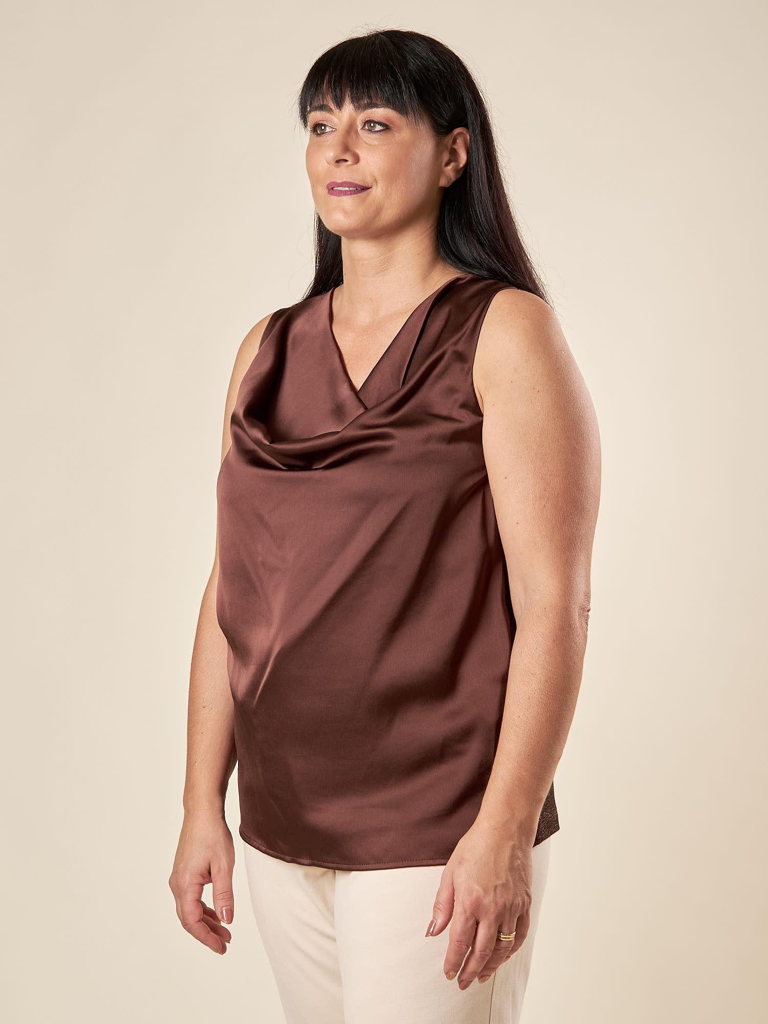 Top Donna Curvy con Giromanica e Scollo Morbido  Raso Davanti, Maglina Lurex Dietro. F453YBFKABUL MORO Lizalù 