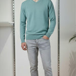 Maglia Uomo 100% Cotone Scollo a V a Manica Lunga  Eleganza Essenziale e Comfort Naturale. CON3701900 ACQUAMARINE CONSENSO Uomo 