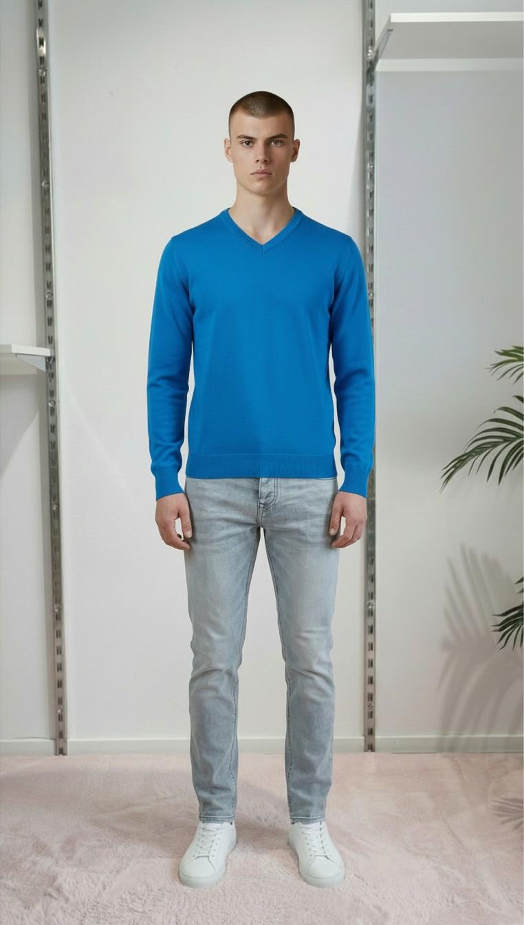 Maglia Uomo 100% Cotone Scollo a V a Manica Lunga  Eleganza Essenziale e Comfort Naturale CON3701900 BLU CAPRI CONSENSO Uomo 