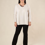Maglia Donna Curvy in Viscosa  Scollo a V, Manica Raglan e Micro Paillettes Tono su Tono. F768YBFAZ23804 CREMA Lizalù 