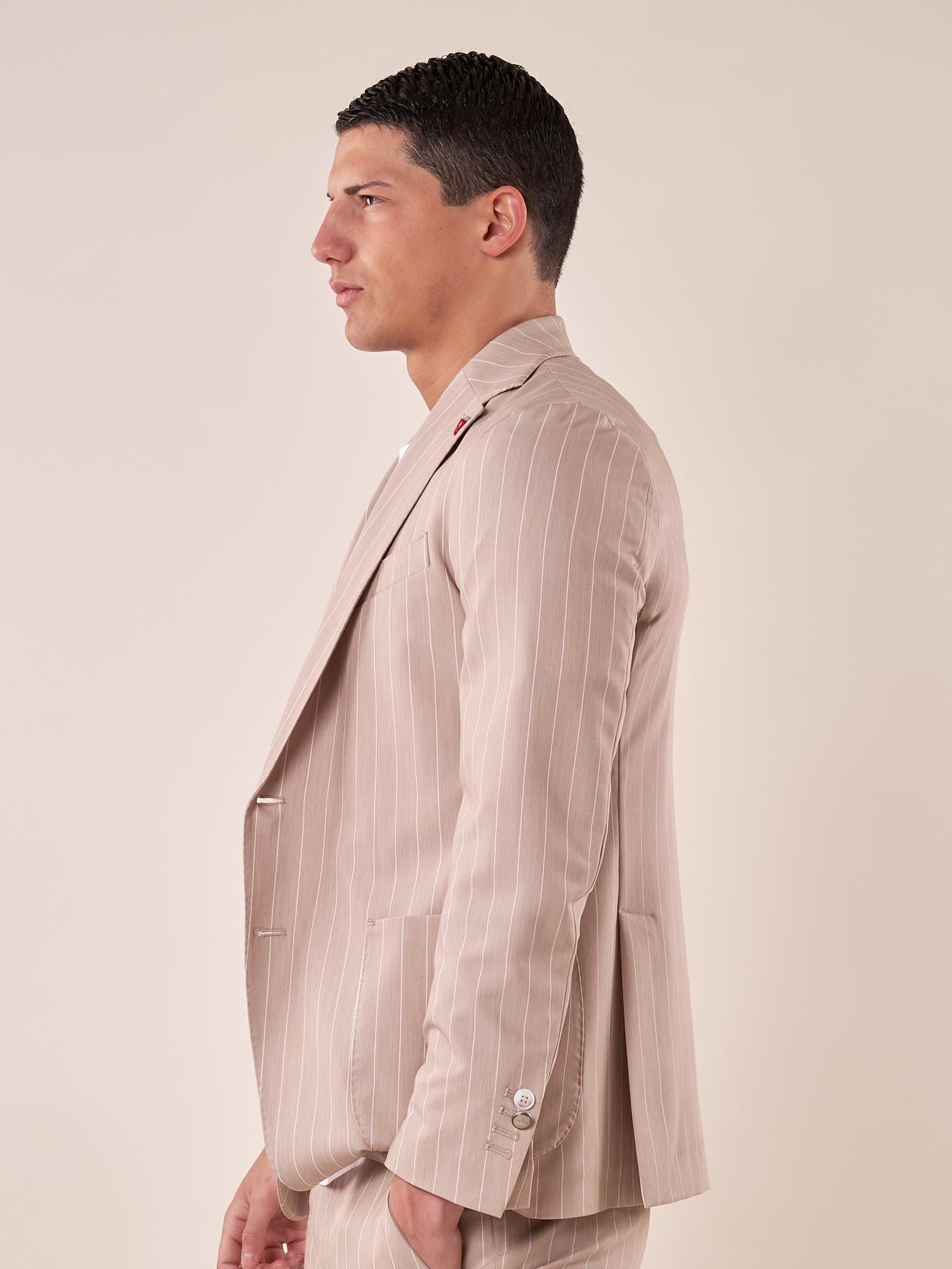 Abito tessuto gessato elasticizzato tasca toppe due spacchetti uomo. CARAIBI BEIGE MULISH 