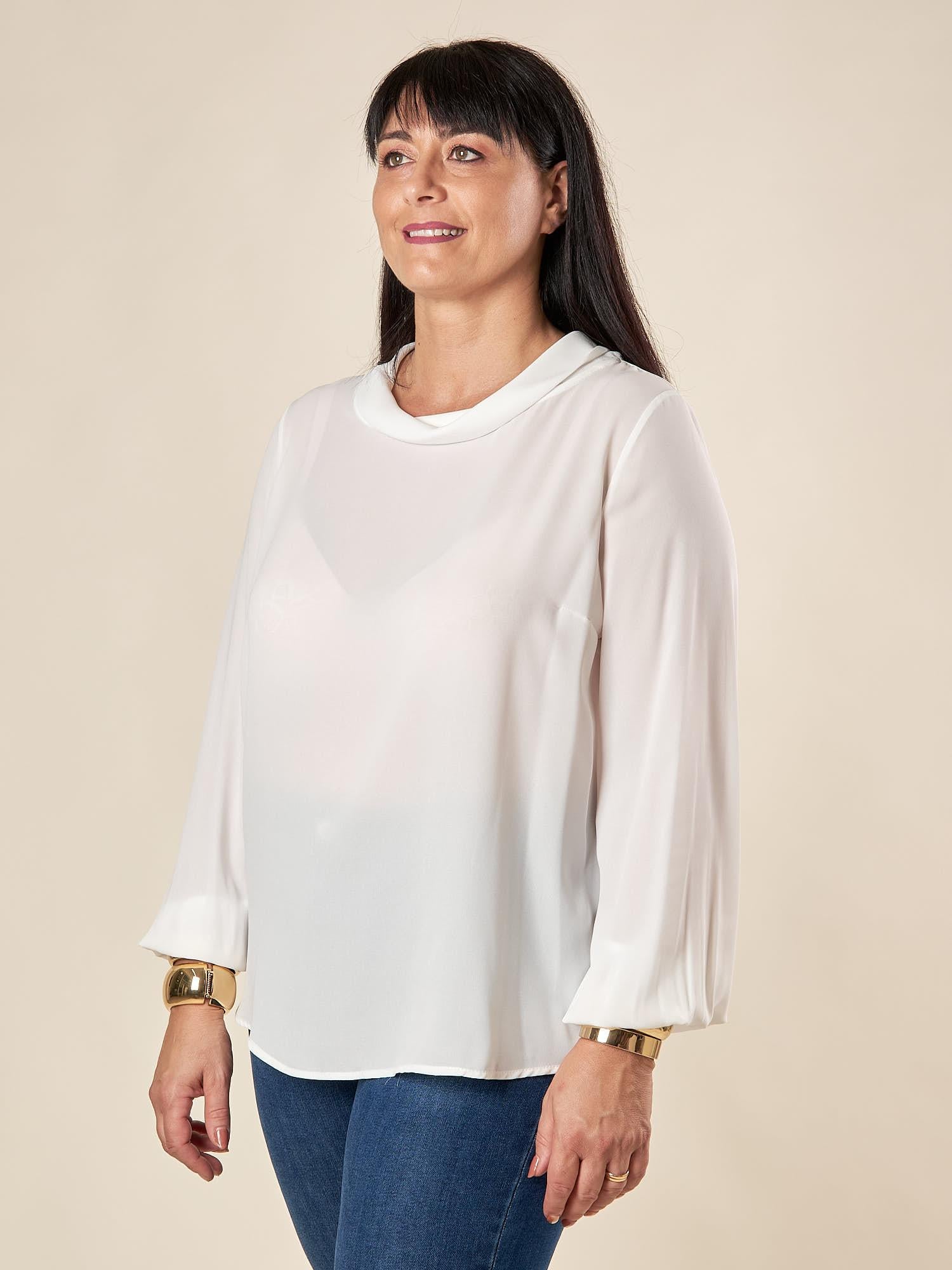 Blusa Donna Curvy Manica Lunga con Scollo a Barca e Risvolto  Vestibilità Svasata ed Elastico sui Polsi. F551YBFKIKI PANNA Lizalù 