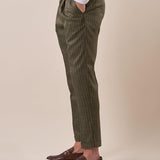 Pantalone rigato una  pince tapered fit tasche doppio filetto. OE1S2S5P38 MILITARE OVER-D 