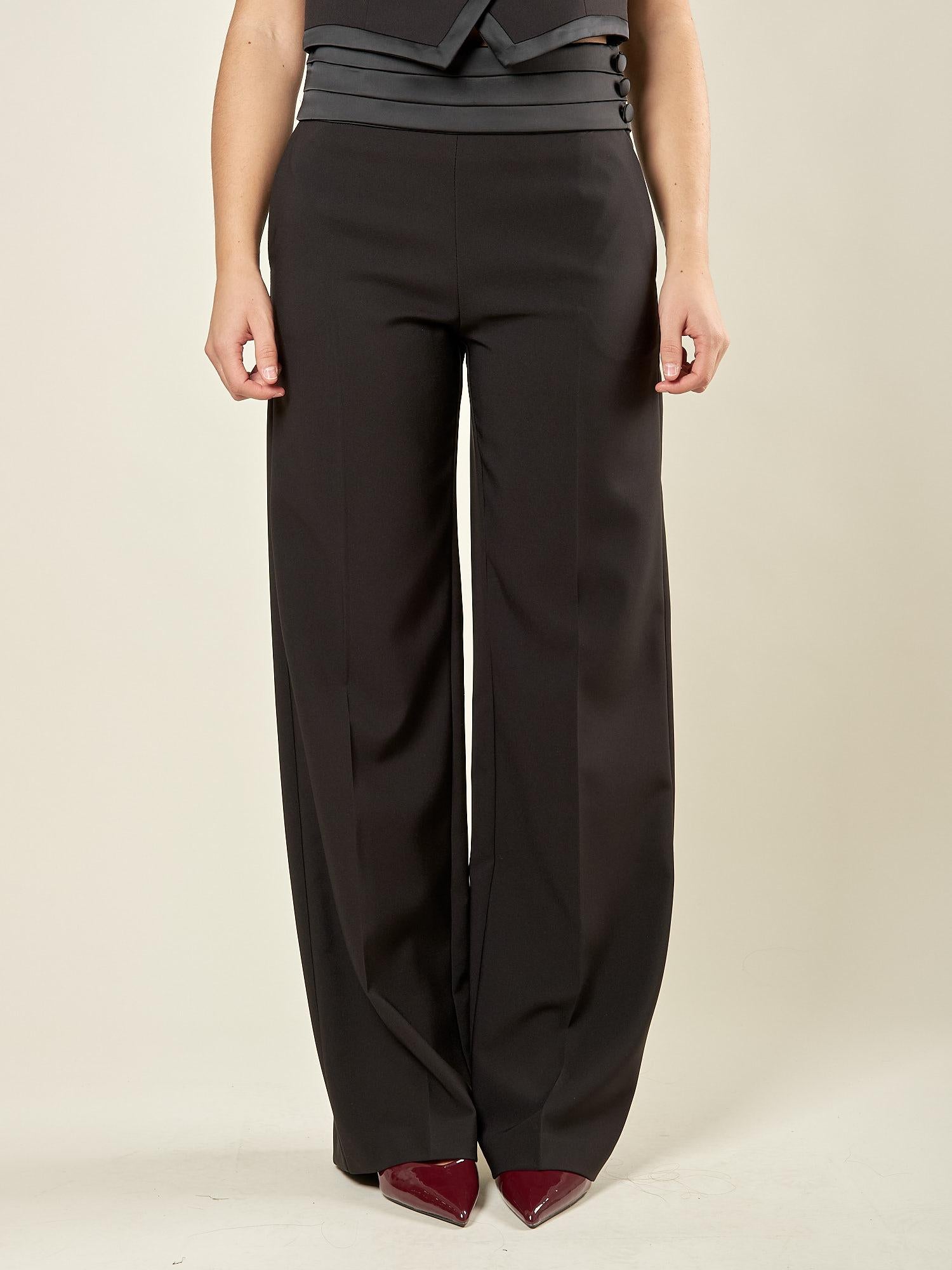 Pantalone donna a palazzo in stile smoking con bustino in raso. Bottoncini tono su tono e tasche a uomo. PA003048 NERO ARTIGLI 