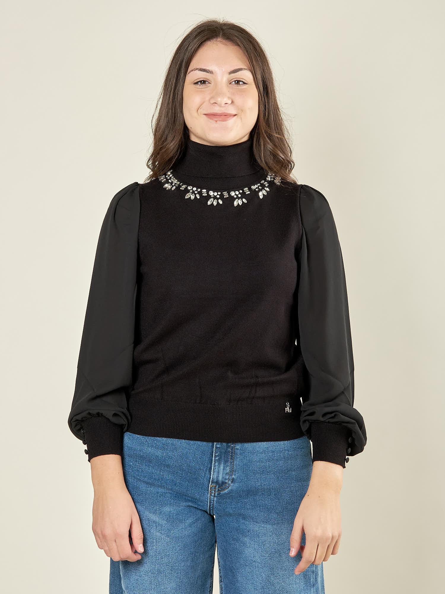Maglia donna collo alto con pietre e maniche in georgette. MA003091 NERO ARTIGLI 