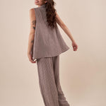 Camicia da donna smanicata in tessuto rigato con collo a pistagna. PG365C/EC MORO EXTASY 