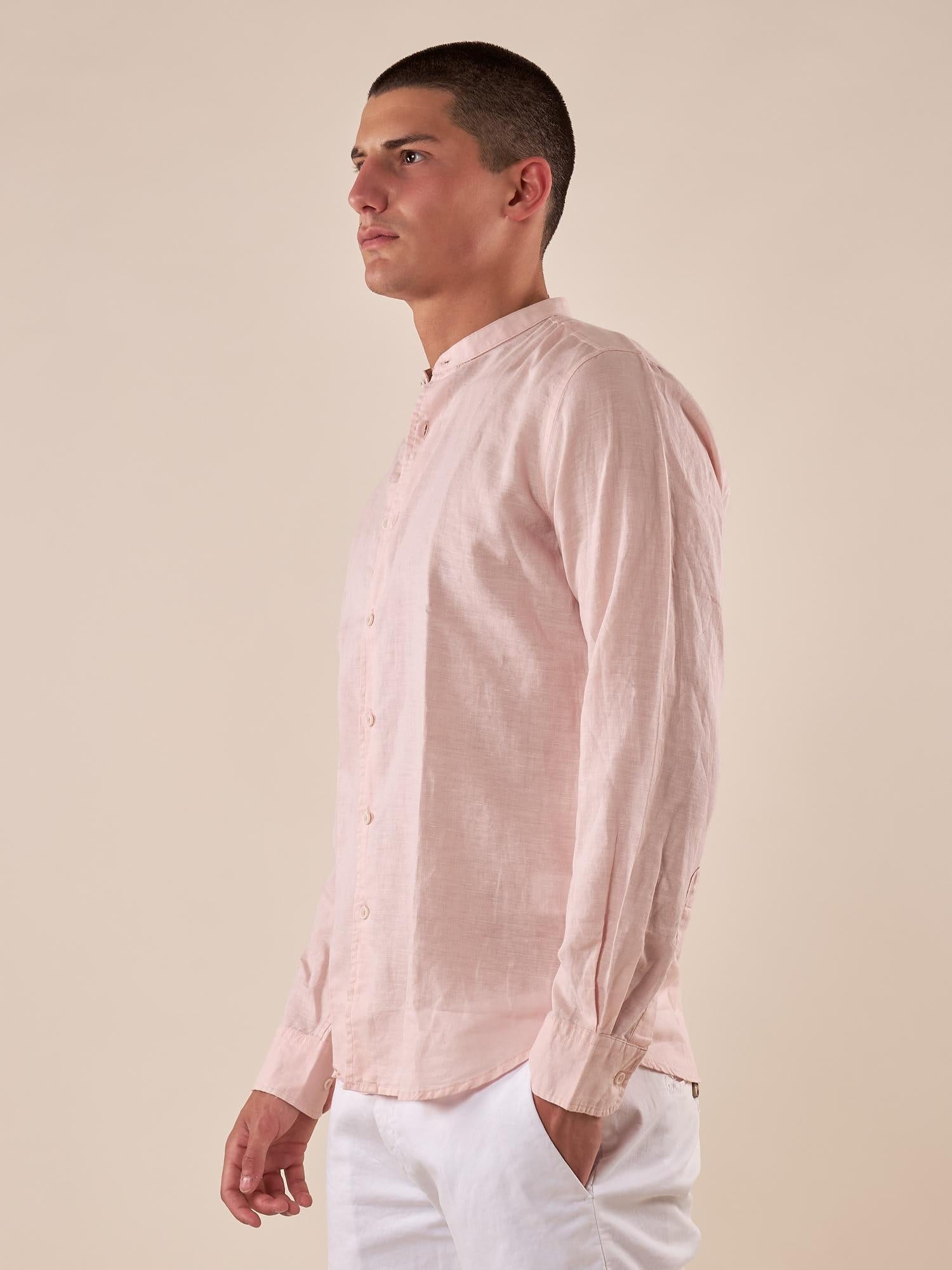 Camicia da uomo in lino e cotone a manica lunga con collo alla coreana. M49069 CIPRIA GUY Uomo 