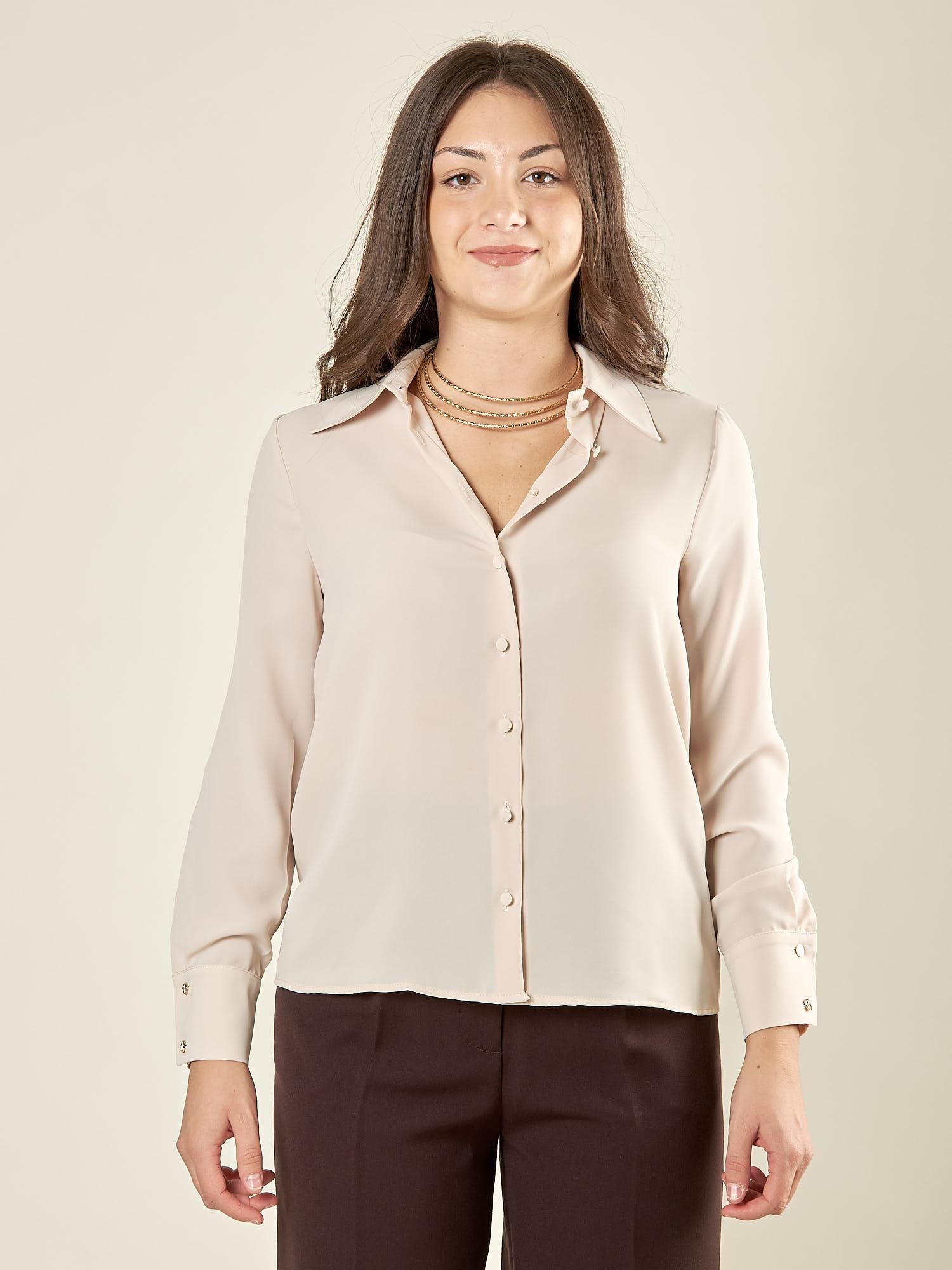 Camicia donna manica lunga. Eleganza morbida e dettagli raffinati. CA003230 AVORIO ARTIGLI 