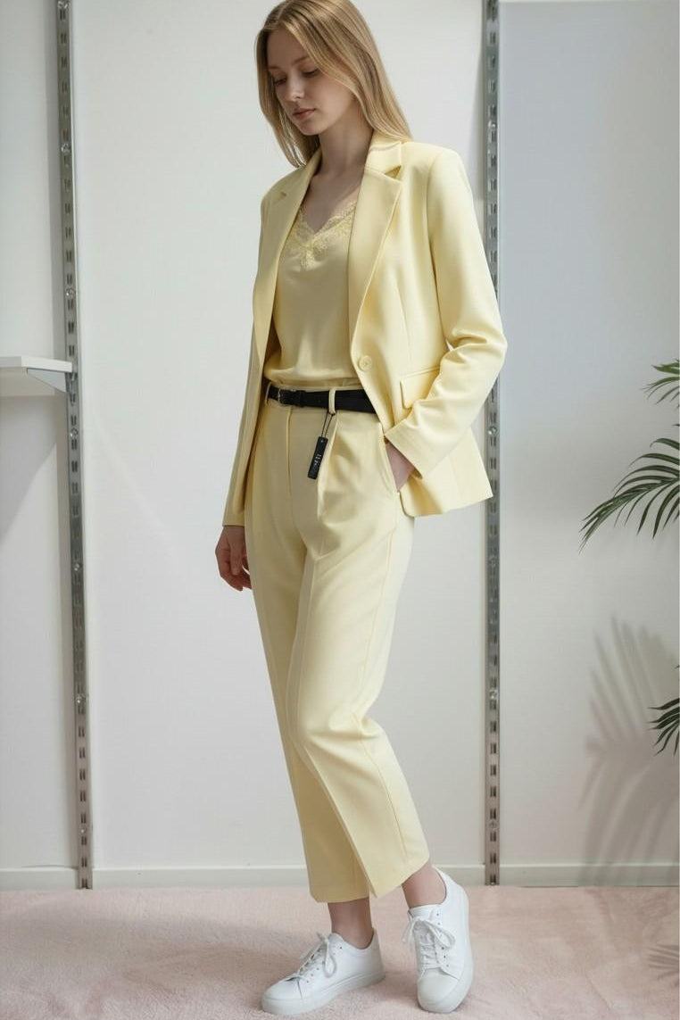 Pantalone Donna Balloon alla Caviglia con Pinces e Tasche Dietro con Pattine. PG114P GIALLO EXTASY Donna 