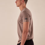 T-shirt uomo manica corta in cotone con logo tono su tono DM9056 FANGO DATCH Uomo 