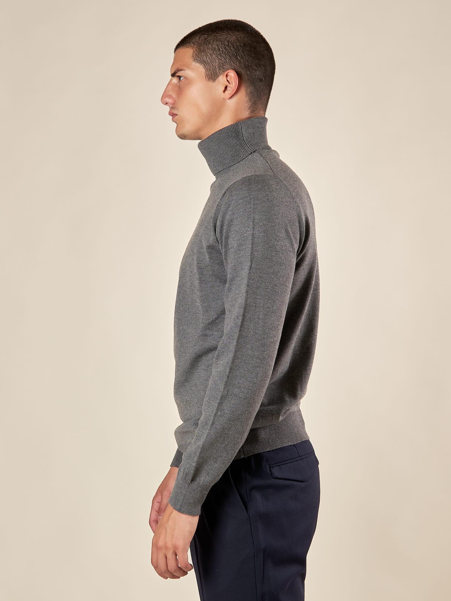 Dolcevita Uomo in Misto Lana. Calore, eleganza e versatilità invernale CON3012900 FUMO CONSENSO 