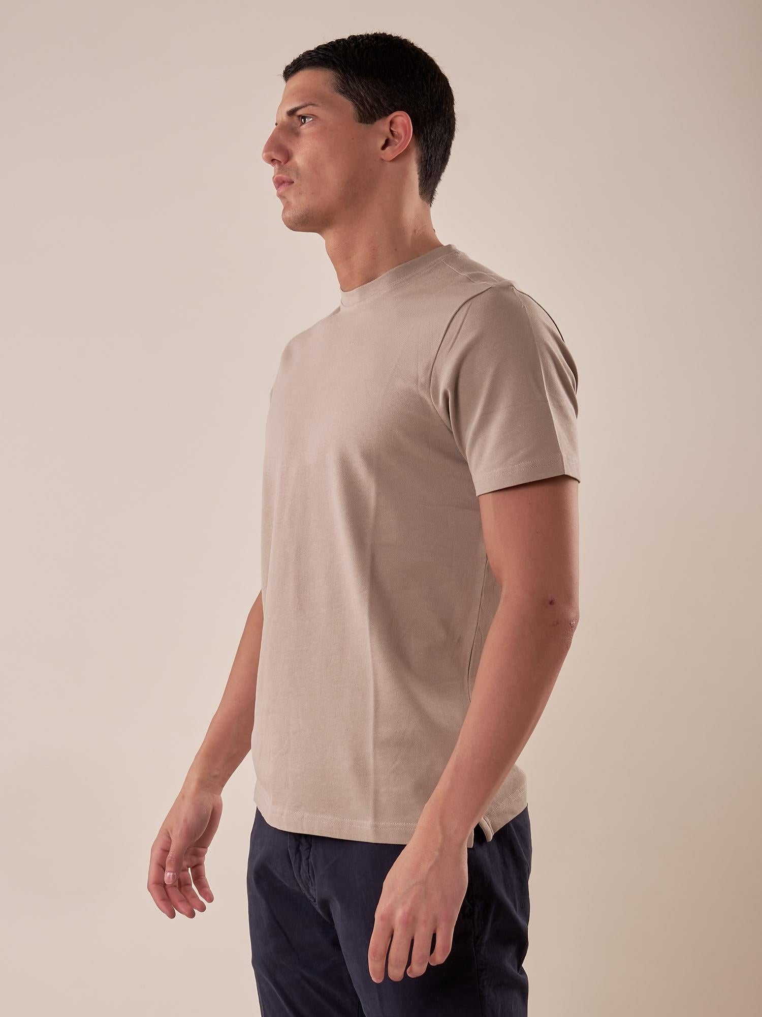 T-Shirt cotone piquet stretch manica corta uomo. CON2802425 SAND CONSENSO 